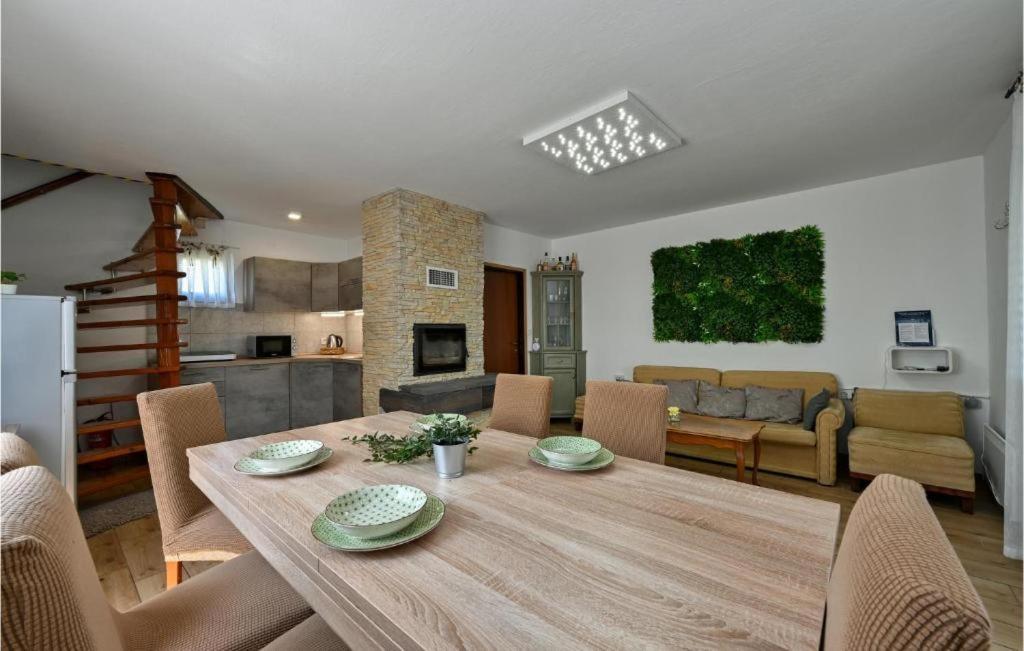 Villa Jungle House With Private Pool And Hot Tub Sveti Ivan Zelina Esterno foto